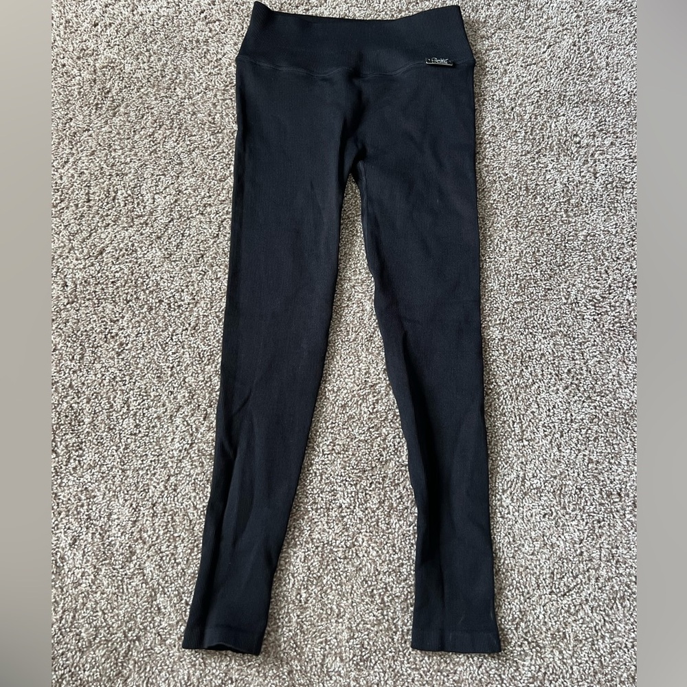 NWOT Bombshell Sportswear Ribbed Leggings